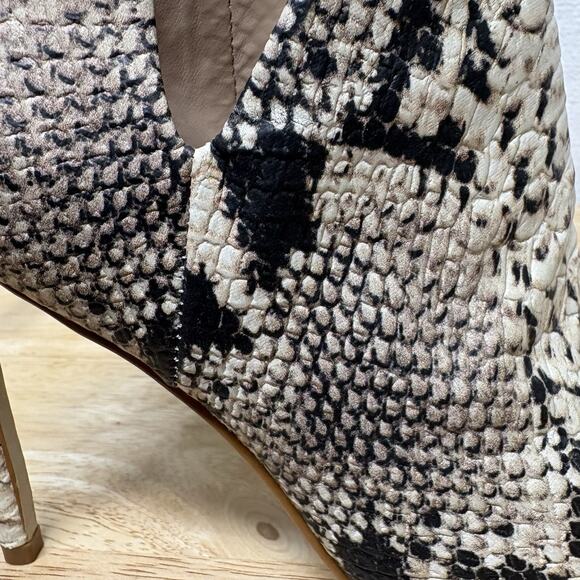 Steve Madden Decoy Snakeskin Side Cut Out Pointed Toe Stiletto Bootie Size 7.5 - Picture 8 of 13